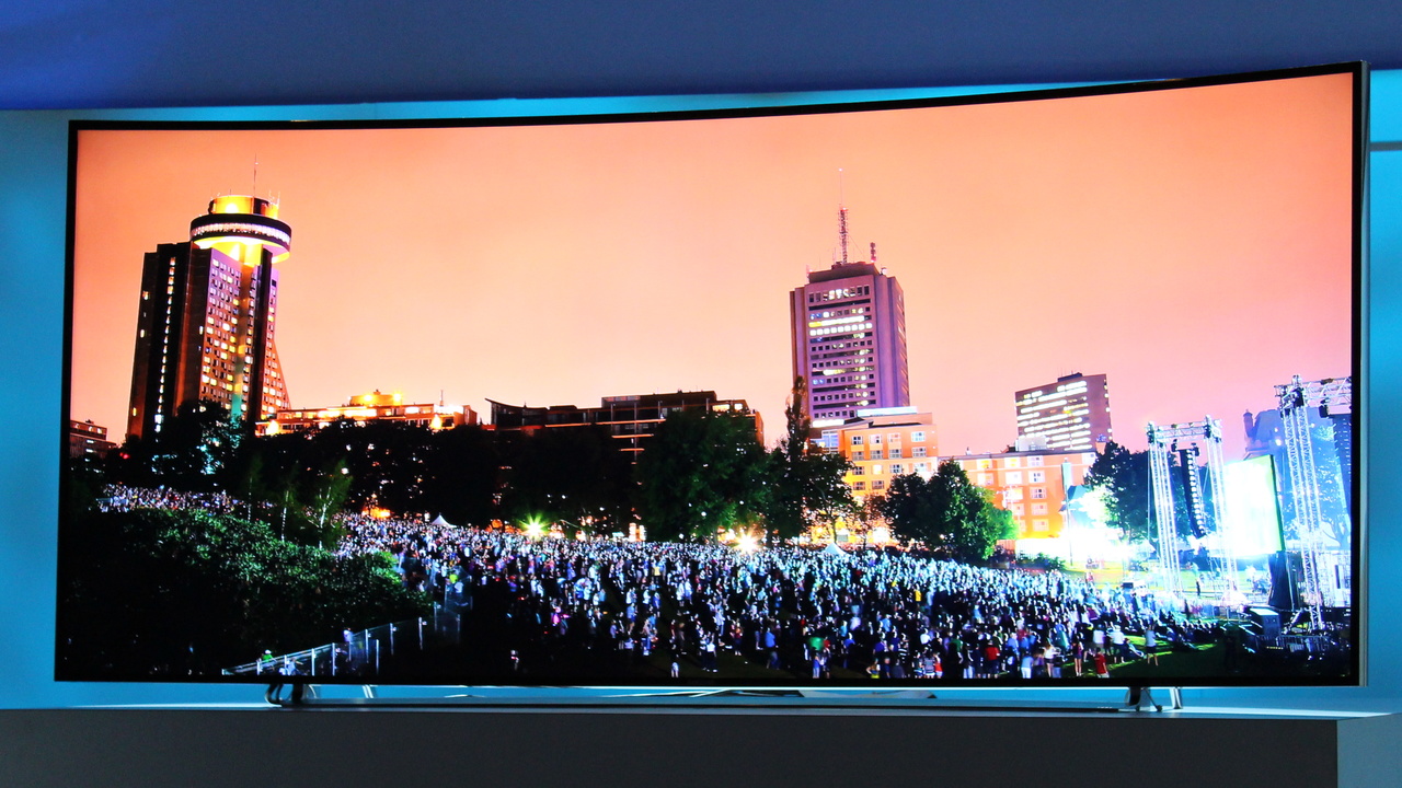 UHD TV: LCDs mit 300 LEDs und Local Dimming von Samsung