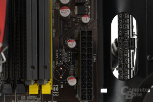BitFenix Neos - Zu kleine Kabeldurchführung für den ATX-Stecker