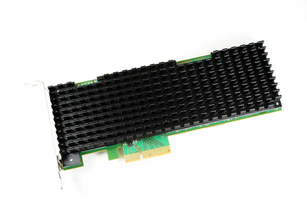 3,2 TB NVMe PCIe SSD mit 3D V-NAND von Samsung