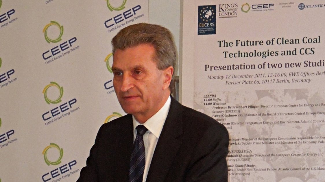 Urheberrecht: Oettinger plant europäische Abgabe für Online-Inhalte