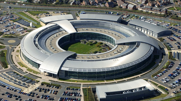 Überwachnung: GCHQ fordert engere Zusammenarbeit mit Tech-Firmen
