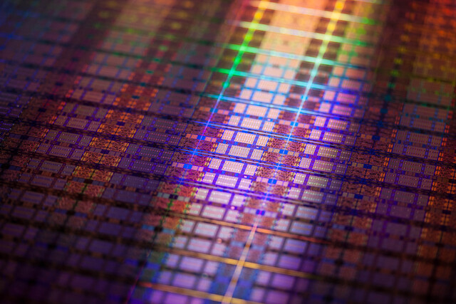 Wafer mit Intel Itanium 9500