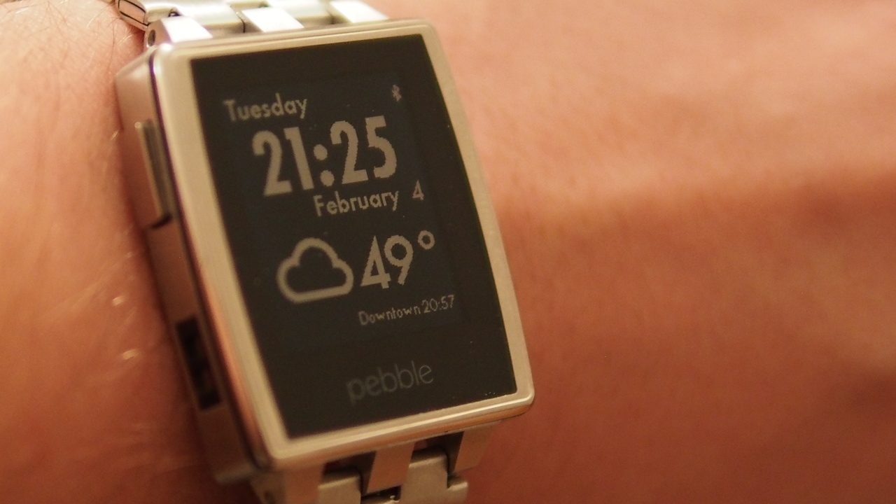 Pebble: Smartwatch interagiert nun auch mit Android Wear