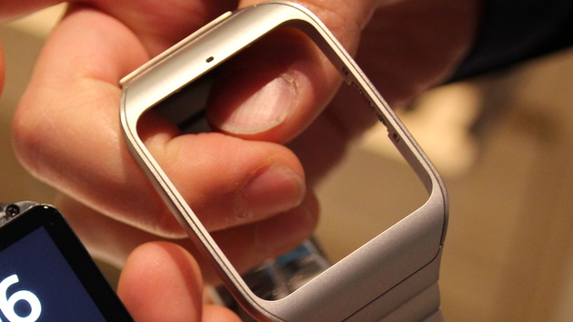 Android Wear: Sony SmartWatch 3 im Frühjahr mit Edelstahlarmband