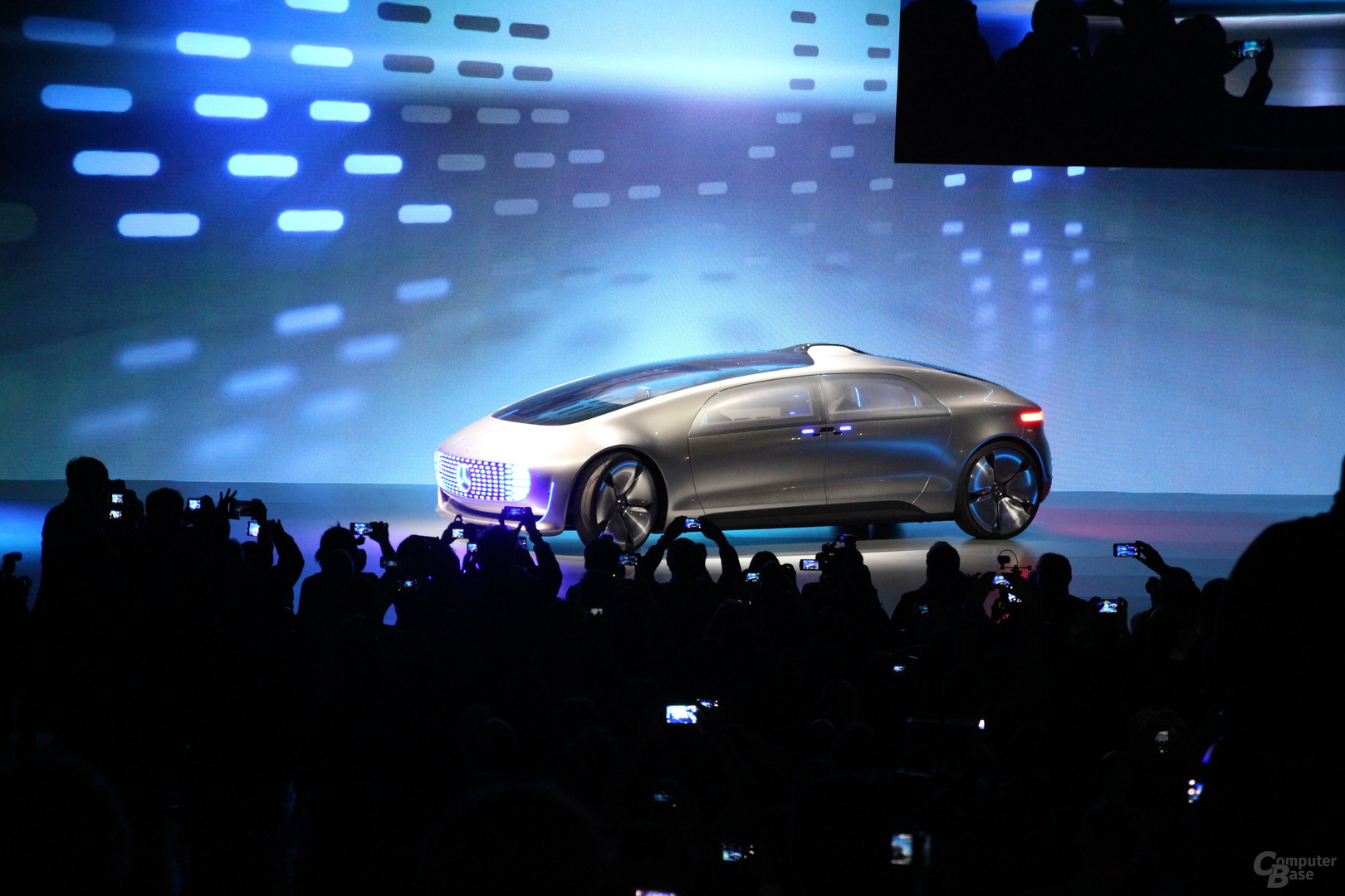 Premiere des Mercedes-Benz F 015 Luxury in Motion