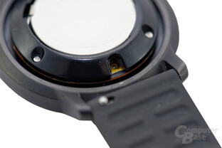 Withings Activité Pop – Reset-Knopf (innen)