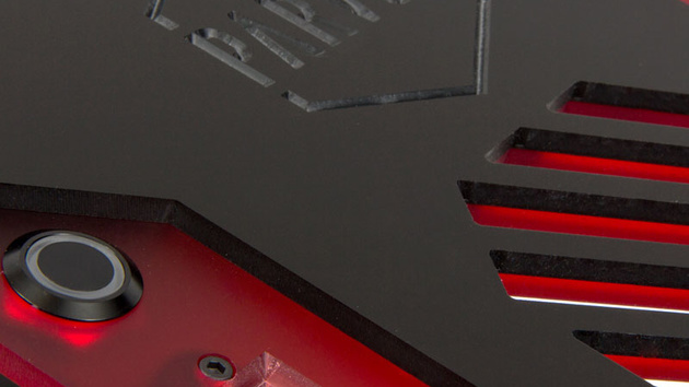 Parvum Systems X1.0: Handgefertigtes Acrylgehäuse im Mini-ITX-Format