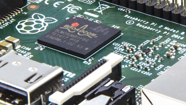 Raspberry Pi 2: Schnellerer Einplatinencomputer mit Windows 10