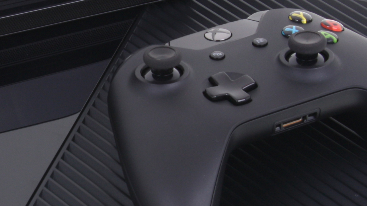 Februar-Update: Xbox One erhält Game Hubs und transparente Kacheln