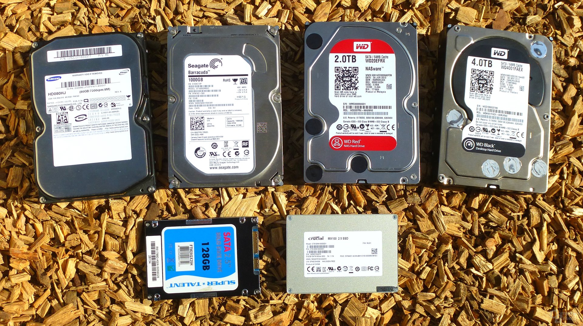 Vier HDDs gegen zwei SSDs