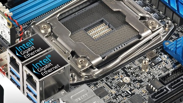 ASRock X99E-ITX/ac: Erstes Haswell-E-Mainboard im Mini-ITX-Format
