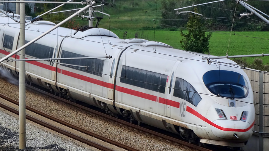 Deutsche Bahn: Kostenloses WLAN und neue Mobilfunk-Repeater im ICE