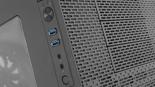 Thermaltake Core X2 im Test: Stapelbarer Riesenwürfel für Bastler mit Wasserkühlung
