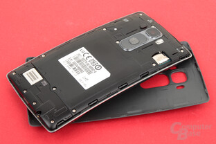 Die Rückseite kann beim G Flex 2 erstmals abgenommen werden