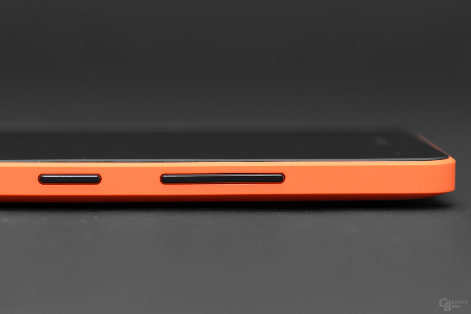 Auch das Lumia 640 XL kommt in knalligen Farben