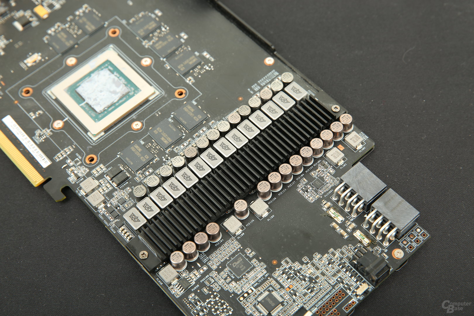 Die GeForce GTX 980 Matrix bietet 12+2 Phasen