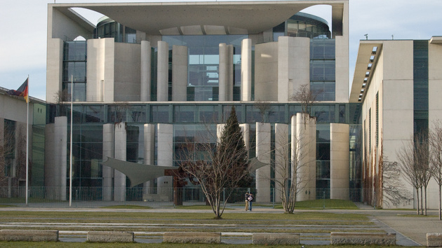 Spionage-Skandal: Geheimdienst-Kontrolleure stoppen BND-Überwachung