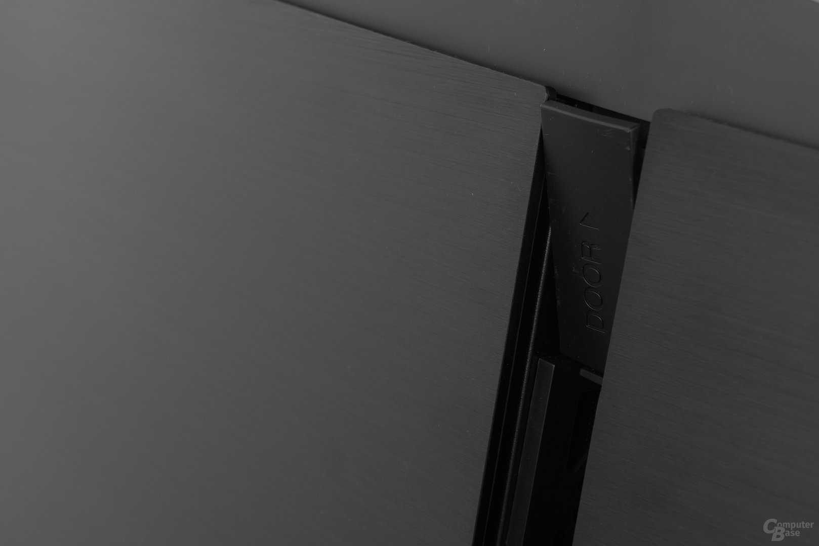 Antec Signature S10 – Türen geöffnet