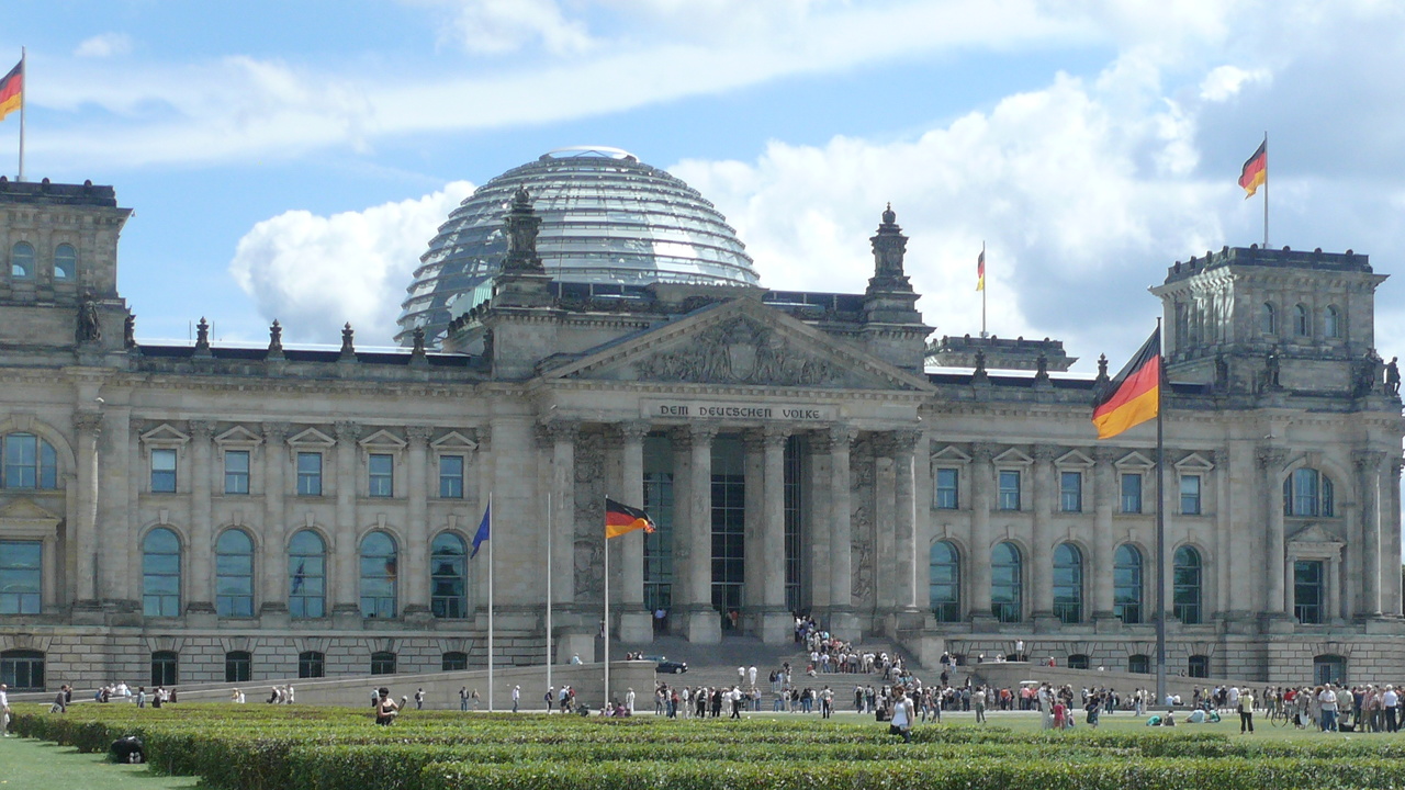BND-Skandal: Möglicher Kompromiss zwischen Regierung und Bundestag