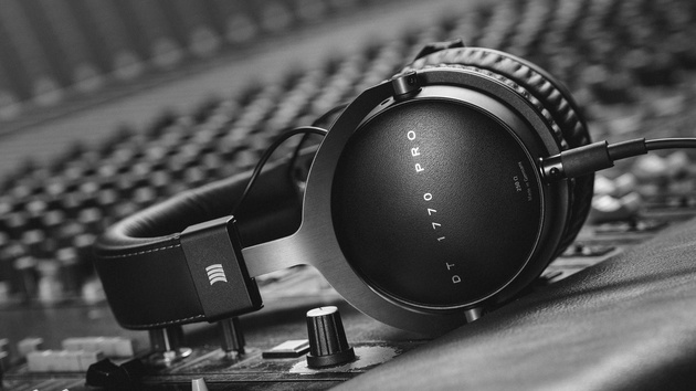 beyerdynamic DT 1770 Pro: Neuauflage des Klassikers mit Tesla