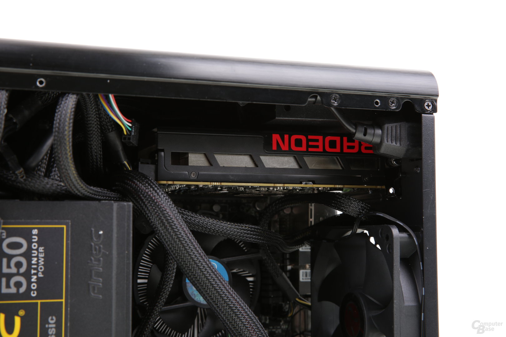 AMD Radeon R9 Nano im Raijintek Metis