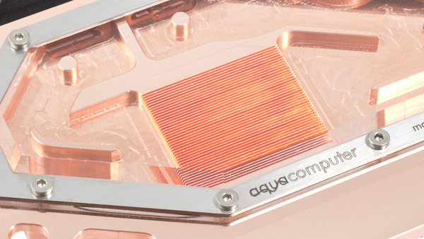 Radeon R9 Nano: Lieferbar ab 699 Euro und erster Wasserkühler