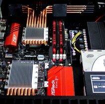 Kühler für CPU (oben) und GPU (unten)