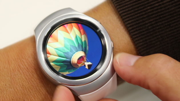 Samsung Gear S2: Runde Tizen-Smartwatch kostet 349 und 379 Euro