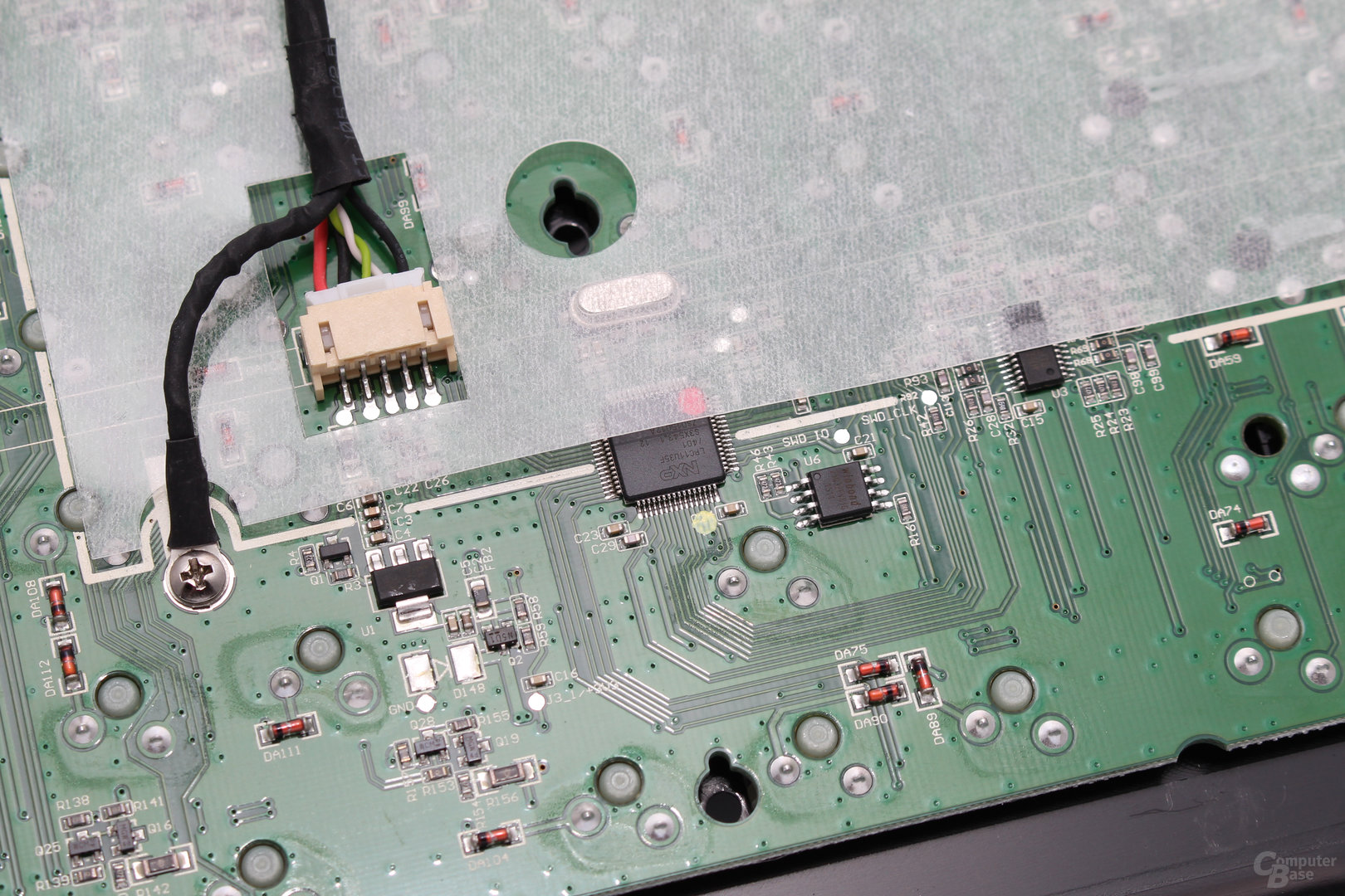 Der Cortex-M0-Controller mit ARM-Architektur stammt von NXP (LPC11U35F)