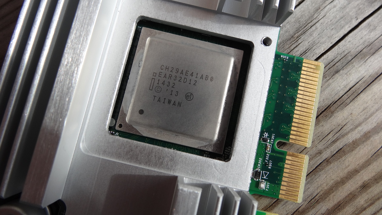 Intel SSD 750: Firmware 8EV10174 kommt mit Toolbox 3.3.3