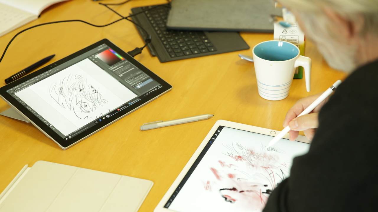 Digitales Zeichnen: Klaus Stuttmann trifft iPad Pro und Surface Pro 4