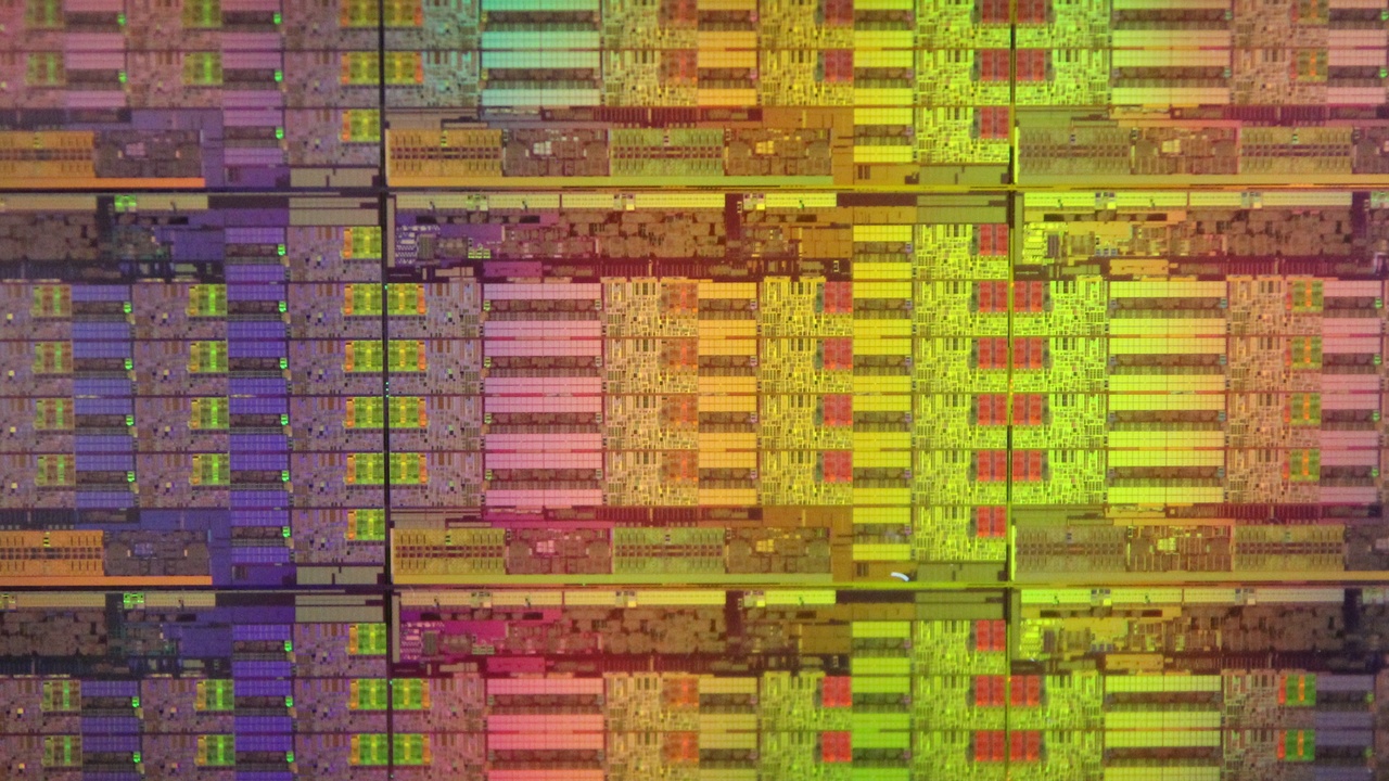 Intel Broadwell-E/EP: Samples mit 20 Kernen und 50 MB L3-Cache im Verkauf
