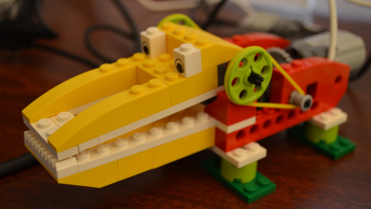 WeDo 2.0: Erster Kontakt mit Lego-Robotern für Grundschüler
