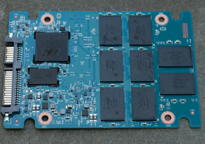 DRAM-Cache von Micron erkennbar
