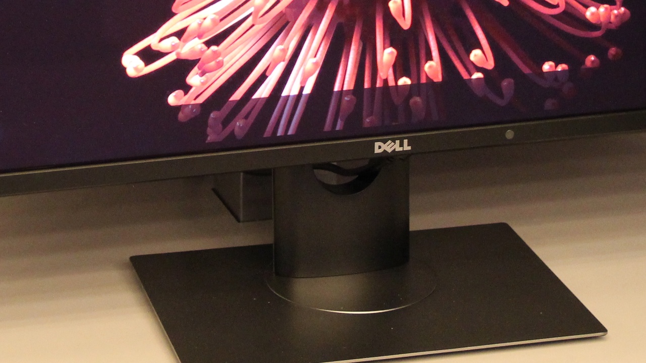 Dell UP3017Q: OLED-Monitor-Debüt mit 0,1 ms, 400.000:1 und UHD