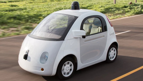 Google Self Driving Car: Mehrere Eingriffe durch Fahrer notwendig