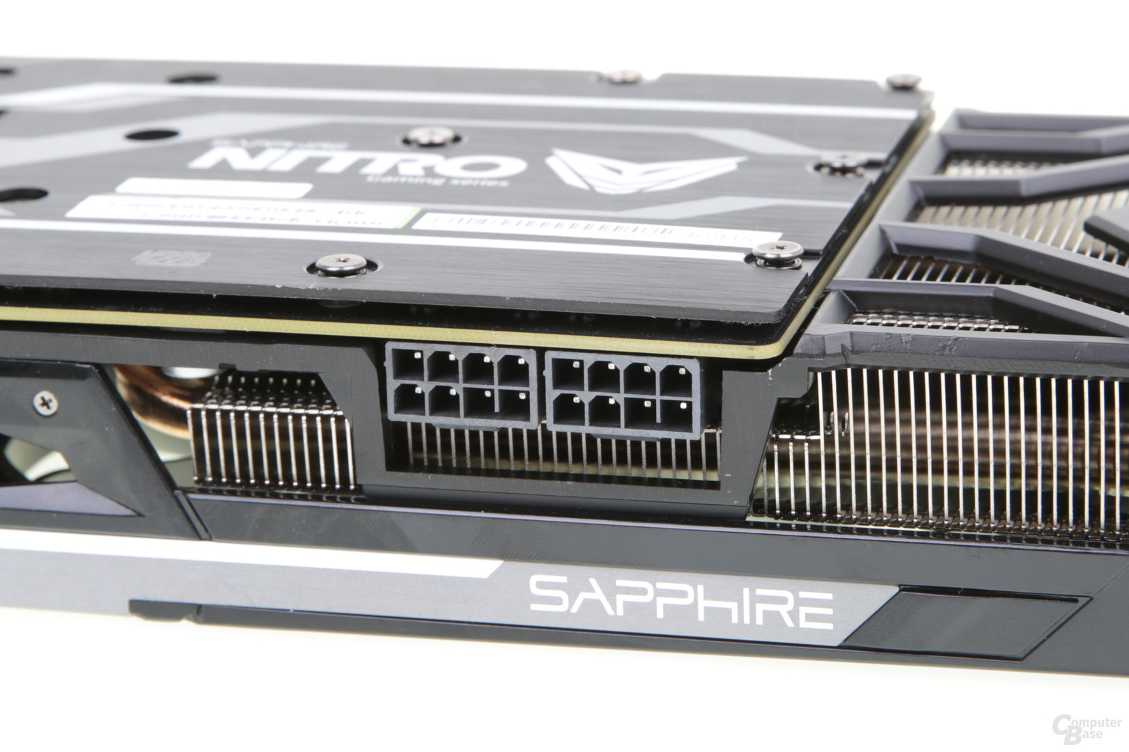 Sapphire Radeon R9 Fury Nitro OC+ – Netzteilanschlüsse