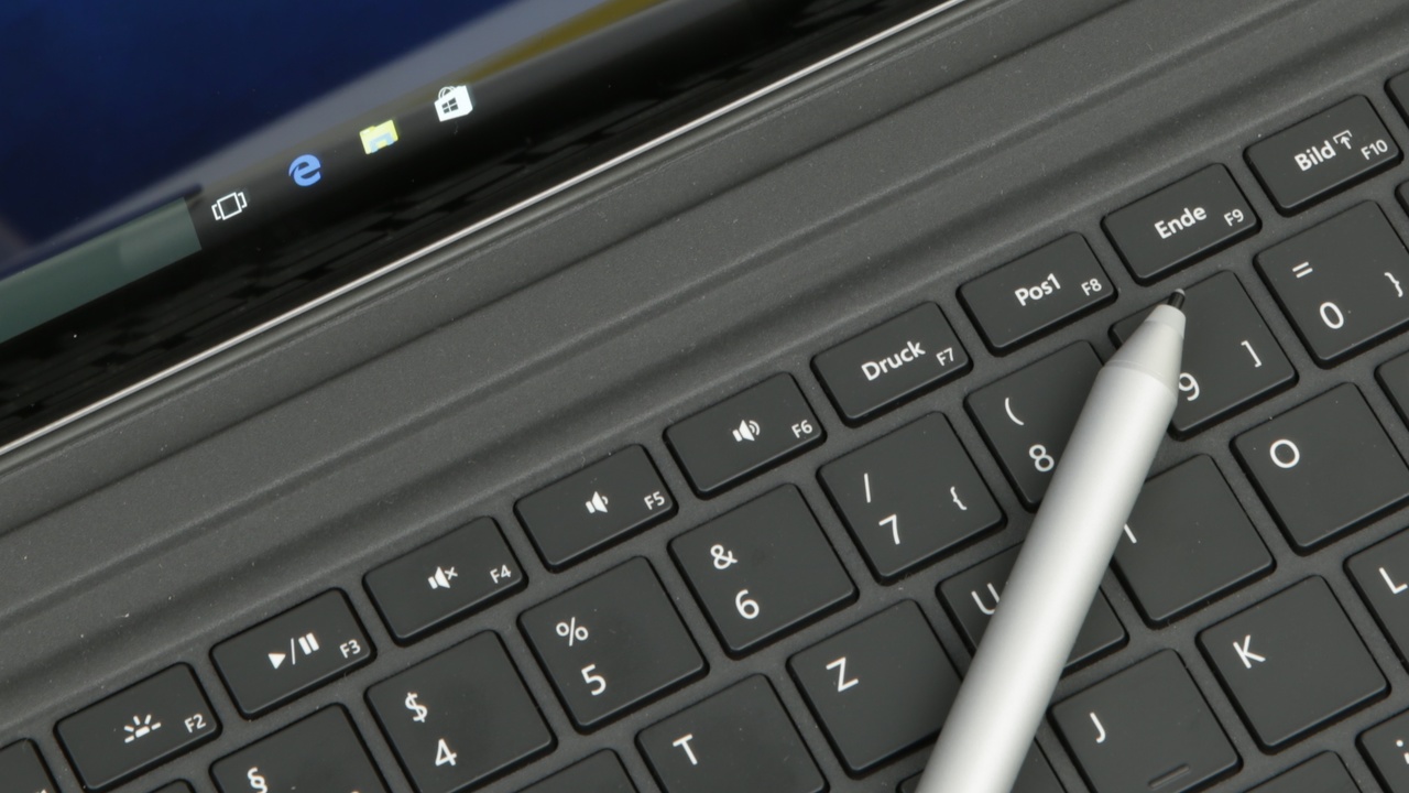 Surface Pro 4: Neuer Intel-Treiber soll hohen Standby-Verbrauch senken