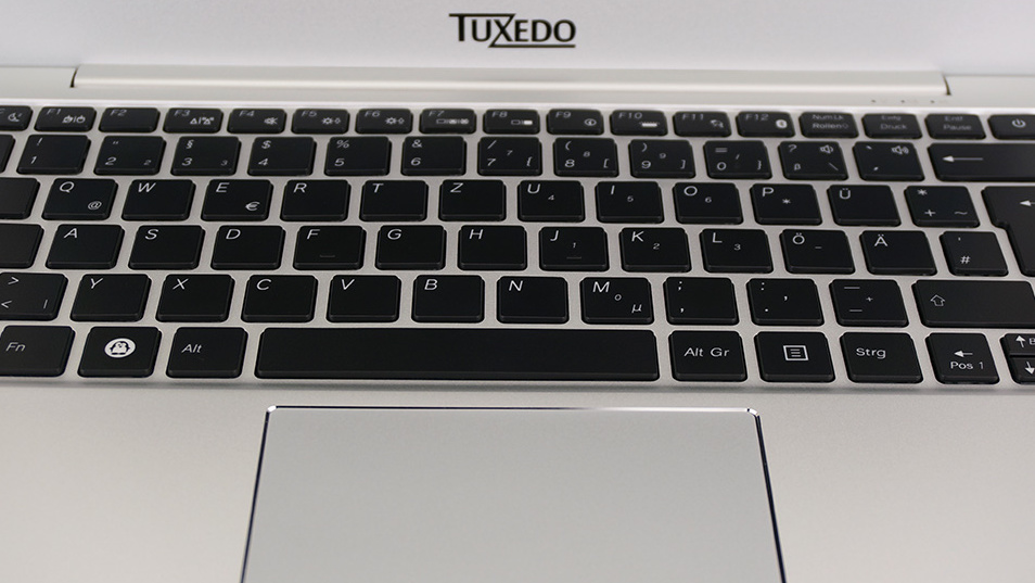 Tuxedo InfinityBook: Alu-Notebook mit Skylake i7 und Linux ab 899 Euro