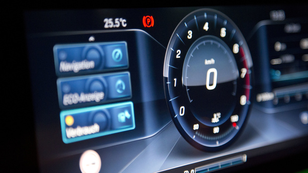 Big-Data-Analysen: Versicherungen und Autoindustrie an der Spitze