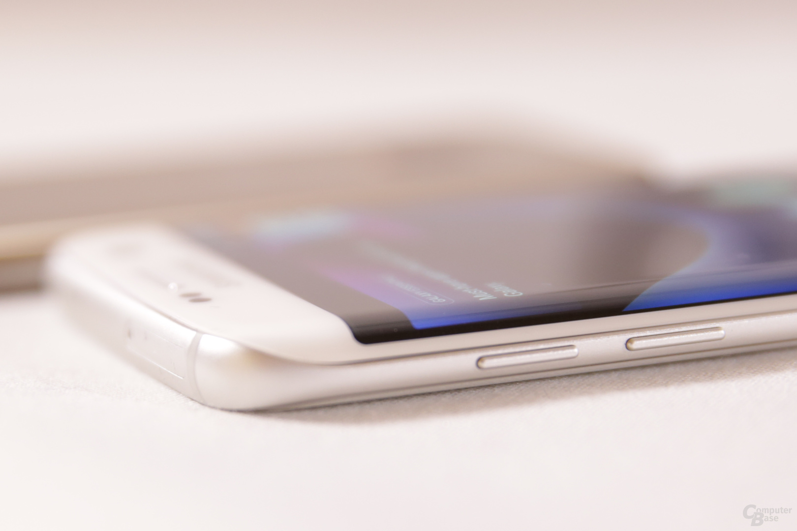 Galaxy S7 edge in Weiß
