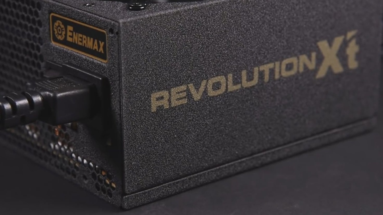 Enermax Revolution X't II: Alte Optik und neue Technik für mehr Qualität