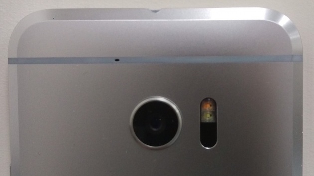 HTC Perfume: Erste Rückansicht des Topmodells aufgetaucht
