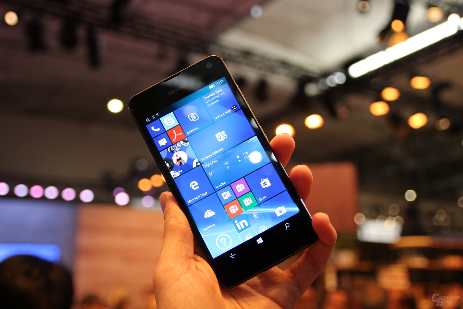 Microsoft Lumia 650 auf dem MWC 2016
