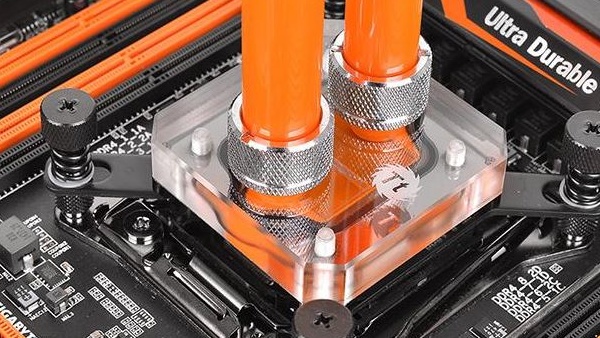 Thermaltake Pacific W3: CPU-Kühler mit 0,15 mm dünnen Kanälen