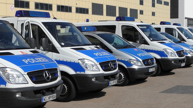 Razzia: Polizei geht mit Großaufgebot gegen Hacker vor