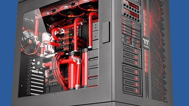 Thermaltake Core WP200: Dual-Gehäuse wiegt 39 kg und nimmt 40 Lüfter auf