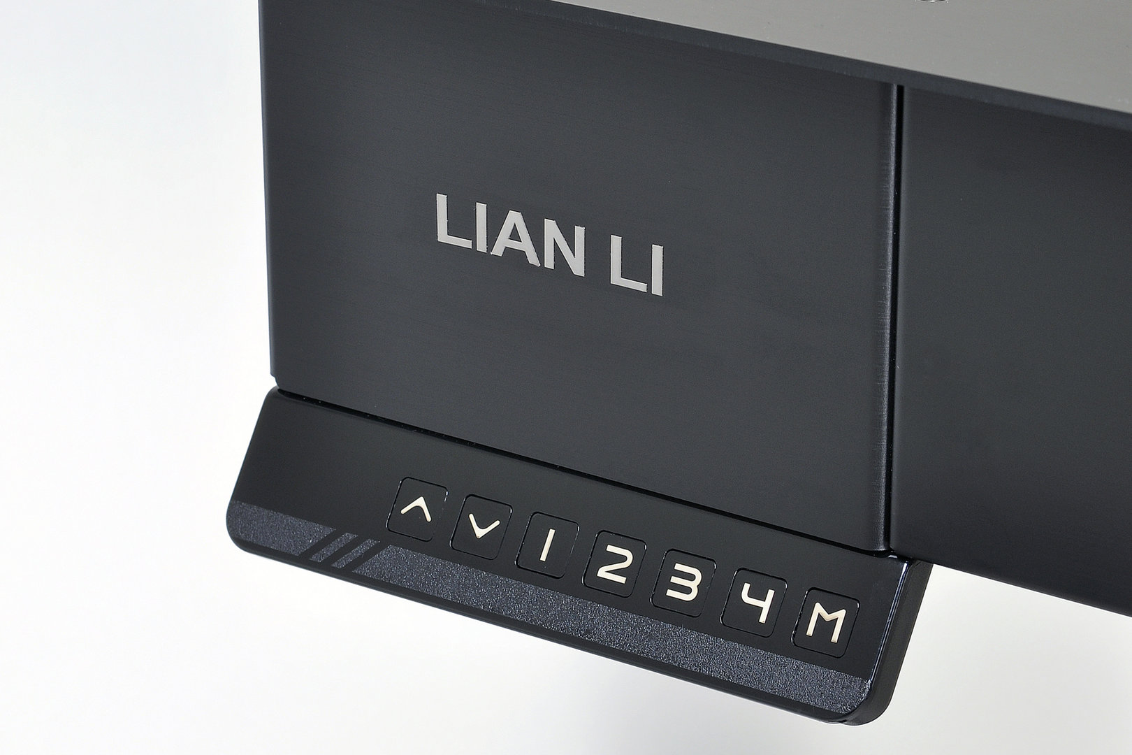 Lian Li DK-04