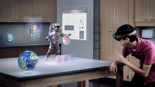 Microsoft HoloLens: Augmented-Reality-Headset mit Tablet-Hardware