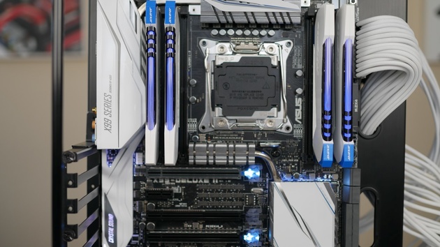 SafeSlot: Asus bewirbt neue X99-Mainboards mit stabilen PCIe-Slots